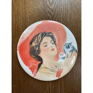 𝅺vintage lady with cat mirror
